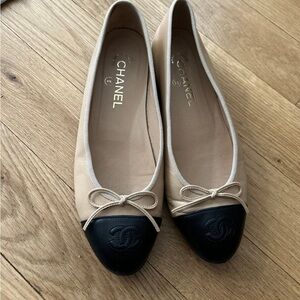 Chanel Lambskin Black & Beige Ballet Flat